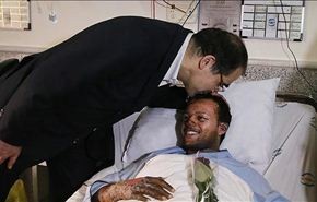 بالصور؛ وزير الصحة الايراني يتفقد الجرحى اليمنيين في طهران