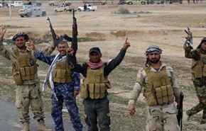 فيديو، القوات العراقية تتقدم وسط تكريت، وطابور من قتلى المسلحين