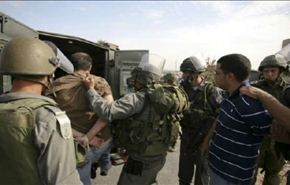 قوات الاحتلال تعتقل العشرات من فلسطيني الضفة+فيديو