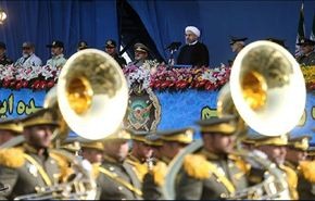 الرئيس روحاني: الجيش الايراني عامل استقرار للمنطقة