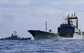 بحرية ايران توجه تحذيرات لسفينة وطائرات اميركية بخليج عدن
