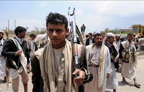 قبائل يمنية تسيطر على مواقع عسكرية داخل الاراضي السعودية+فيديو