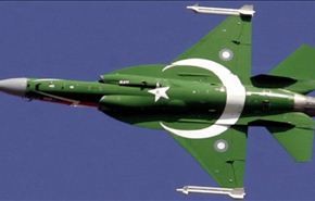 القوات الباكستانية تشن هجوما جويا وبريا واسعا على 
