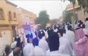 بالفيديو؛ مسيرات شعبية بالدمام تنديدا بالهجوم الارهابي الأخير