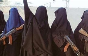 عکس‌هایی که زنان داعشی برای فریب دختران منتشر می‌کنند