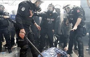 کشته شدن یک پليس در درگيري با معترضان در ترکیه