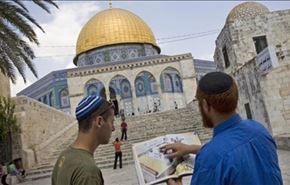 المستوطنون يقتحمون الاقصى والاحتلال يأمر بإخلاء منازل فلسطينية