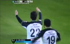 بالفيديو.. لاعب أرجنتيني يسجل هدفا “عابراً للقارات”