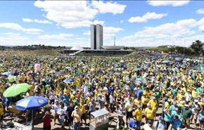 تظاهرات في البرازيل تطالب بتنحي ديلما روسيف