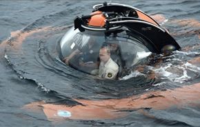 بالفيديو .. بوتين يغوص إلى قاع البحر الأسود