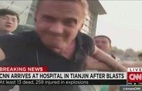 شاهد طرد مراسل CNN من مستشفى صيني لانه...