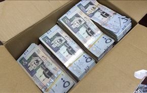 السعودية تخفض إنفاقها وعجز ميزانيتها 150 مليار دولار