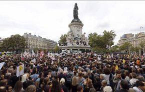 أكثر من عشرة الاف يتظاهرون في فرنسا دعما للاجئين