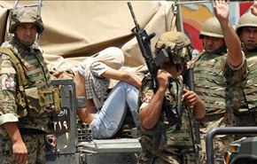 توقيف منتمين الى 