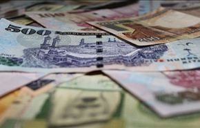 الدول الخليجية تلجأ إلى الاحتياطيات لسد عجز الموازنة