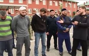 بالفيديو؛ كيف يؤدب رئيس الشيشان الساعين للانضمام لـ