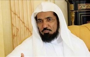 مبلغ عربستانی: آل سعود فاجعه منا را برعهده بگیرد