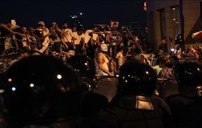 عشرات الاصابات بين عناصر الأمن والمتظاهرين في بيروت