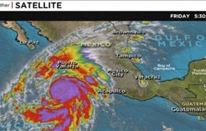 الاعصار باتريسيا الاقوى على الاطلاق يصل الى المكسيك