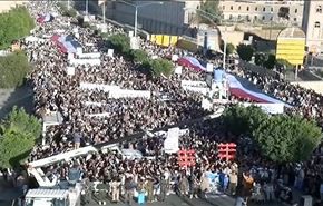 تظاهرة حاشدة بصنعاء تنديدا بصفقة سلاح اميركية سعودية