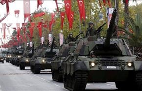 مصادر عسكرية: تركيا ترسل دبابات إضافية إلى الحدود مع سوريا