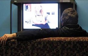 بريطاني يشاهد التلفاز بجوار جثة والده طوال 4 شهور