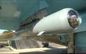 بالفيديو: روسيا تزود طائراتها في سوريا بصواريخ 