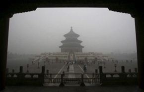 شاهد.. ضباب دخاني مرعب يطوق الصين
