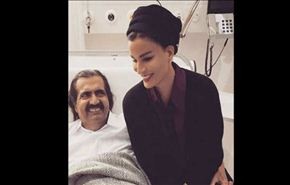 بالصور.. امير قطر السابق في مستشفى بسويسرا بعد عملية جراحية