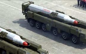 كوريا الشمالية تضم صواريخ برؤوس نووية إلى قواتها المسلحة