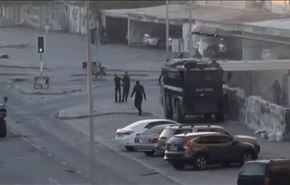 بالفيديو؛ 3 مدرعات لاعتقال متظاهر في سترة البحرينية