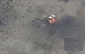 فیلم: حمله جنگنده‌های عراقی به مقر داعش