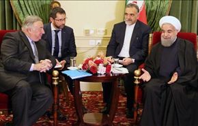 روحاني من باريس: الاتفاق النووي اثبت قوة الحوار والدبلوماسیة