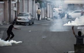 بالفيديو.. قوات النظام البحريني تستخدم الغاز المسيل للدموع في سترة