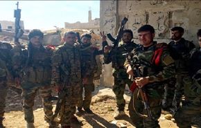 بالفيديو؛ الجيش السوري قاب قوسين من الحدود مع تركيا