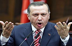 لماذا يهدد أردوغان أمريكا بأن تختار بين تركيا والأكراد؟