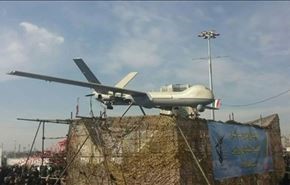 بالصور، حرس الثورة يعرض طائرة بدون طيار بعيدة المدى