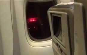 فيديو... حالة هلع ‫‏ركاب‬ بعد هبوط طائرة اضطراريا