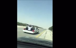 بالفيديو.. سائق ينقل الركاب في شنطة السيارة بالسعودية