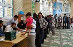 انطلاق انتخابات مجلسي الشورى وخبراء القيادة في ايران+فيديو وصور
