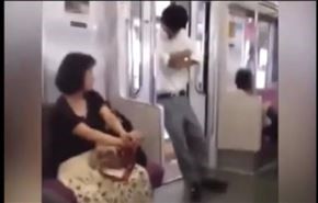 خواب آلود ها مراقب متروهای چینی باشند + ویدئو