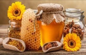 كيف تداوي نفسك بالعسل؟