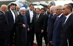 روحاني ونواز شريف يبحثان تعزيز العلاقات ومكافحة الارهاب