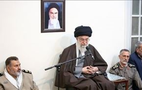 قائد الثورة يدعو لتطوير الصواريخ البالستية والقواعد الصاروخية