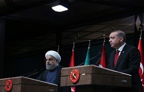 روحاني من تركيا: الإسلام فوبیا مؤامرة صهيونية