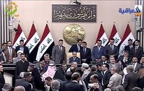رفتاری که نمایندگان پارلمان عراق با رئیسشان کردند!+فیلم