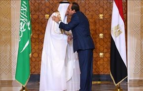 السماح لسعودي بتملك أراض مصرية يفجر جدلاً في مصر