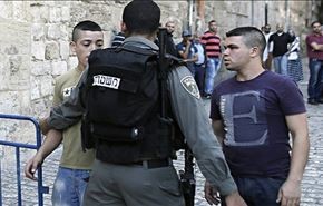 الاحتلال يمنع الفلسطينيين دون 45 عاما من دخول الاقصى