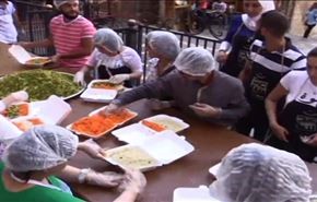 بالفيديو.. مبادرات لإطعام الصائمين والمهجرين في المحافظات السورية