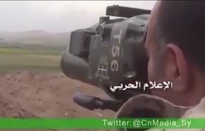 موشک تاو خودروی تروریست‌ها را منهدم می‌کند +ویدیو